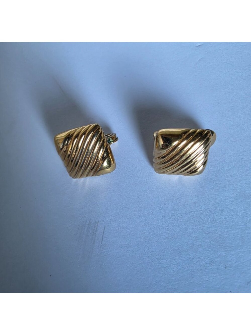 Monet Gold Tone Square Clip-On Earrings Ribbed Geometric Vintage Old Money Retro